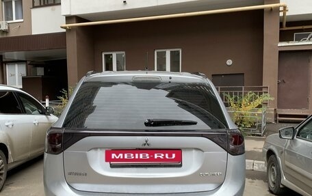 Mitsubishi Outlander III рестайлинг 3, 2012 год, 1 370 000 рублей, 3 фотография