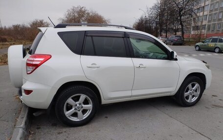 Toyota RAV4, 2011 год, 1 750 000 рублей, 3 фотография