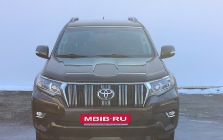 Toyota Land Cruiser Prado 150 рестайлинг 2, 2018 год, 4 600 000 рублей, 2 фотография