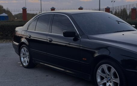 BMW 5 серия, 2002 год, 720 000 рублей, 8 фотография