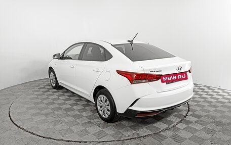 Hyundai Solaris II рестайлинг, 2021 год, 1 637 000 рублей, 7 фотография