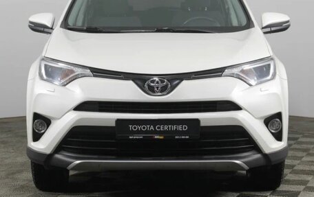 Toyota RAV4, 2017 год, 3 100 000 рублей, 6 фотография