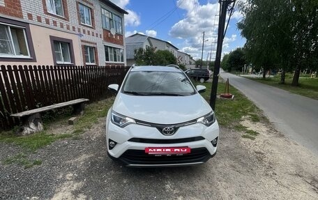 Toyota RAV4, 2017 год, 3 100 000 рублей, 18 фотография