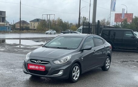 Hyundai Solaris II рестайлинг, 2013 год, 830 000 рублей, 18 фотография