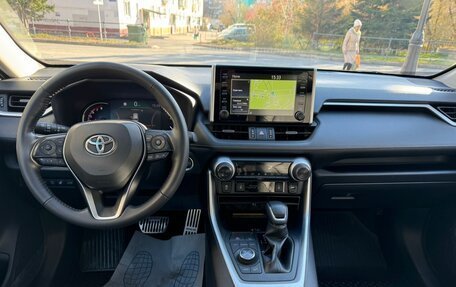 Toyota RAV4, 2020 год, 4 550 000 рублей, 4 фотография