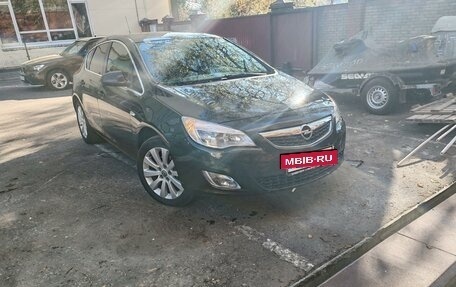 Opel Astra J, 2011 год, 980 000 рублей, 11 фотография