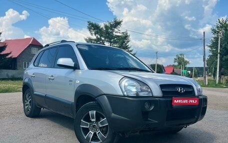 Hyundai Tucson III, 2004 год, 820 000 рублей, 1 фотография