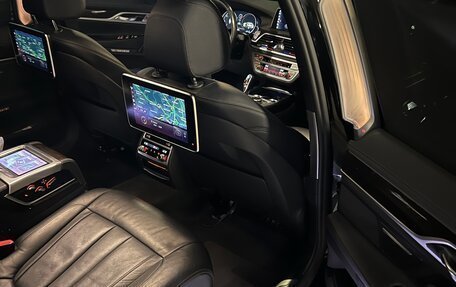 BMW 7 серия, 2017 год, 3 500 000 рублей, 31 фотография