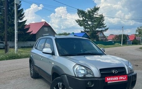 Hyundai Tucson III, 2004 год, 820 000 рублей, 9 фотография