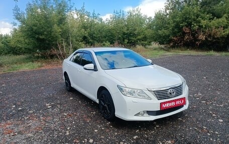 Toyota Camry, 2012 год, 1 950 000 рублей, 2 фотография