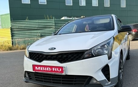 KIA Rio IV, 2021 год, 1 800 000 рублей, 5 фотография