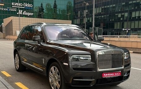 Rolls-Royce Cullinan, 2021 год, 56 000 000 рублей, 1 фотография