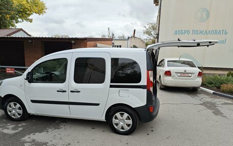 Renault Kangoo II рестайлинг, 2019 год, 1 590 000 рублей, 12 фотография