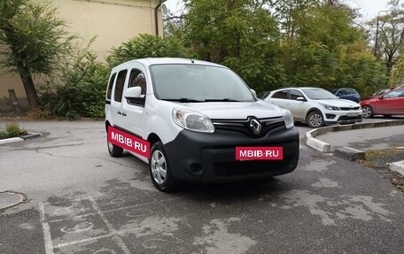 Renault Kangoo II рестайлинг, 2019 год, 1 590 000 рублей, 16 фотография