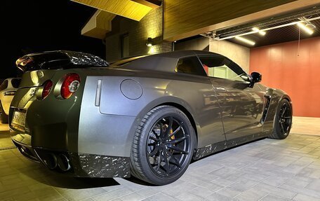 Nissan GT-R, 2010 год, 10 000 000 рублей, 8 фотография