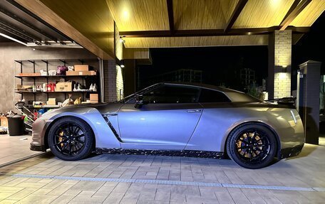 Nissan GT-R, 2010 год, 10 000 000 рублей, 6 фотография