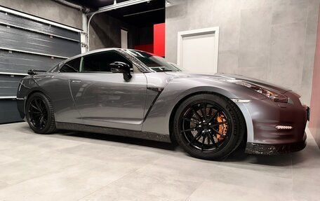 Nissan GT-R, 2010 год, 10 000 000 рублей, 17 фотография