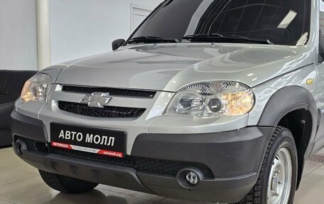 Chevrolet Niva I рестайлинг, 2010 год, 688 000 рублей, 4 фотография