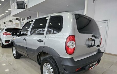 Chevrolet Niva I рестайлинг, 2010 год, 688 000 рублей, 7 фотография