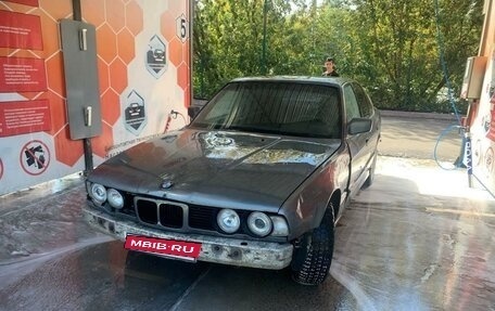 BMW 5 серия, 1988 год, 110 000 рублей, 3 фотография