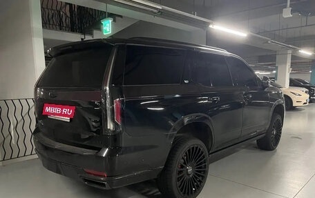 Cadillac Escalade V, 2021 год, 11 700 000 рублей, 9 фотография