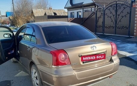 Toyota Avensis III рестайлинг, 2004 год, 595 000 рублей, 3 фотография