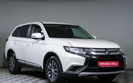 Mitsubishi Outlander III рестайлинг 3, 2017 год, 2 180 000 рублей, 3 фотография