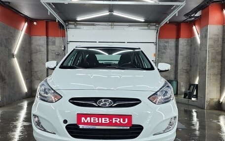 Hyundai Solaris II рестайлинг, 2012 год, 1 200 000 рублей, 2 фотография