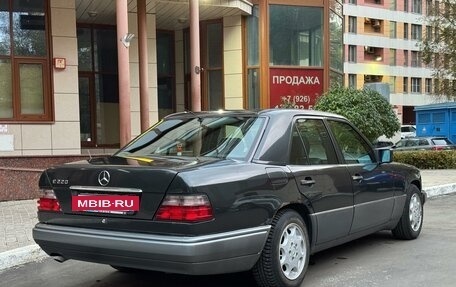 Mercedes-Benz E-Класс, 1993 год, 420 000 рублей, 8 фотография