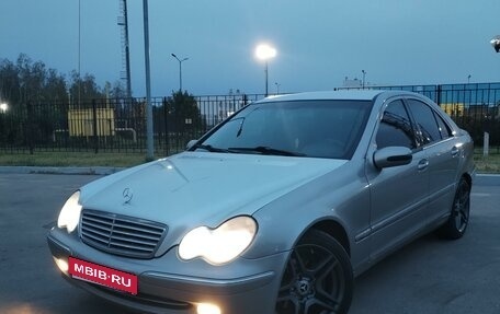 Mercedes-Benz C-Класс, 2001 год, 780 000 рублей, 1 фотография