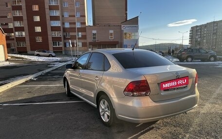 Volkswagen Polo VI (EU Market), 2011 год, 875 000 рублей, 2 фотография