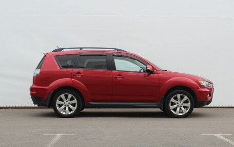 Mitsubishi Outlander III рестайлинг 3, 2011 год, 1 380 000 рублей, 4 фотография