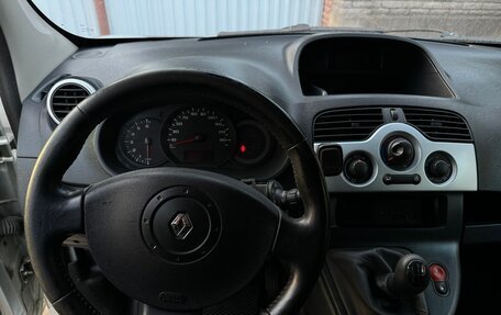 Renault Kangoo II рестайлинг, 2012 год, 850 000 рублей, 12 фотография