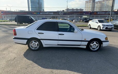 Mercedes-Benz C-Класс, 1995 год, 1 000 000 рублей, 4 фотография