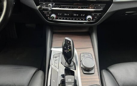 BMW 5 серия, 2018 год, 4 290 000 рублей, 15 фотография