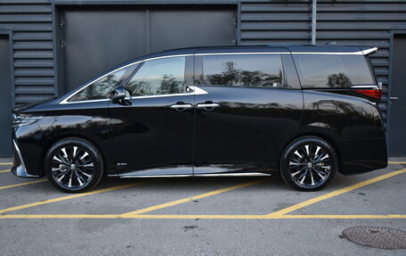 Toyota Alphard, 2024 год, 17 900 000 рублей, 5 фотография