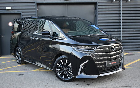 Toyota Alphard, 2024 год, 17 900 000 рублей, 3 фотография