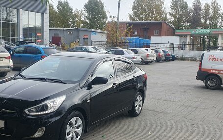 Hyundai Solaris II рестайлинг, 2013 год, 620 000 рублей, 2 фотография