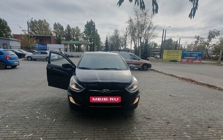 Hyundai Solaris II рестайлинг, 2013 год, 620 000 рублей, 10 фотография