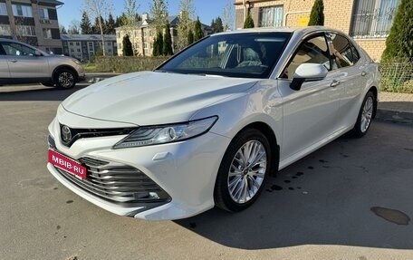 Toyota Camry, 2021 год, 3 600 000 рублей, 3 фотография