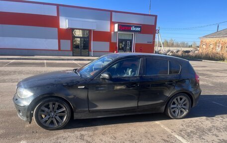 BMW 1 серия, 2004 год, 850 000 рублей, 2 фотография