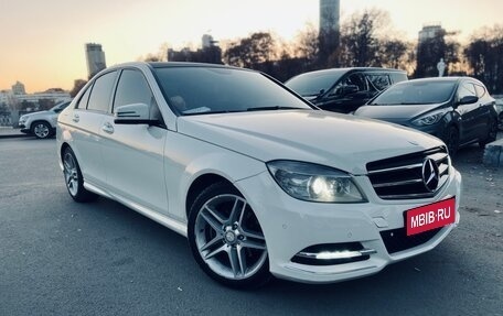 Mercedes-Benz C-Класс, 2011 год, 1 300 000 рублей, 1 фотография