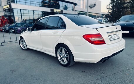 Mercedes-Benz C-Класс, 2011 год, 1 300 000 рублей, 4 фотография