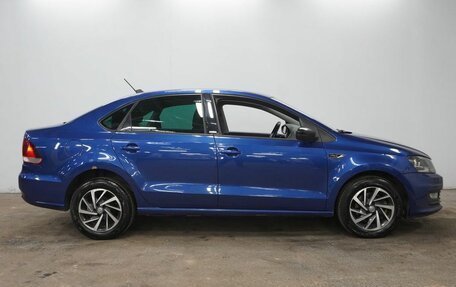 Volkswagen Polo VI (EU Market), 2017 год, 1 045 000 рублей, 3 фотография