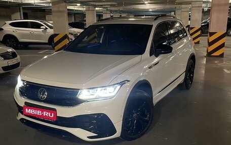 Volkswagen Tiguan II, 2021 год, 4 300 000 рублей, 12 фотография