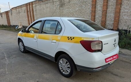 Renault Logan II, 2016 год, 635 000 рублей, 4 фотография