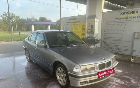 BMW 3 серия, 1993 год, 245 000 рублей, 2 фотография