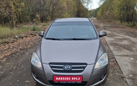 KIA cee'd I рестайлинг, 2009 год, 650 000 рублей, 1 фотография