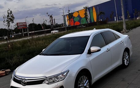 Toyota Camry, 2014 год, 2 350 000 рублей, 2 фотография