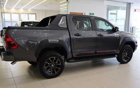 Toyota Hilux VIII, 2023 год, 7 500 000 рублей, 6 фотография